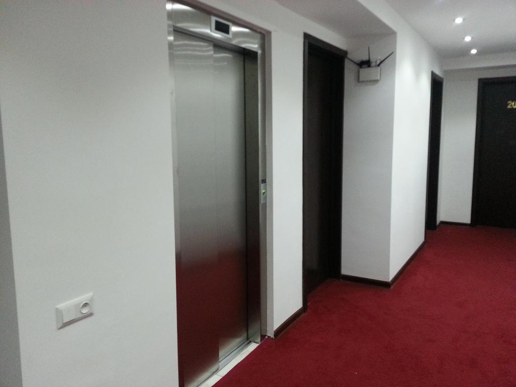 Hotel Grand Palace Tbilisi Exterior photo