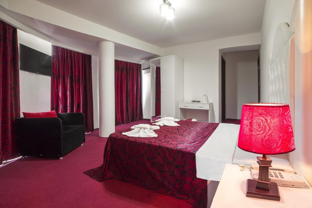 Hotel Grand Palace Tbilisi Exterior photo